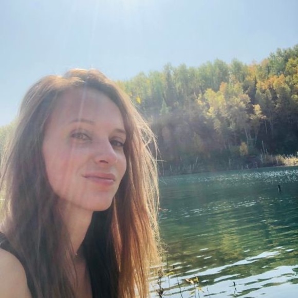 Meet your Posher, Diana - Picture 1 of 1